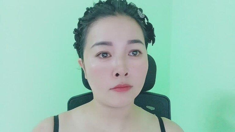 Benna69's Streamate show and profile