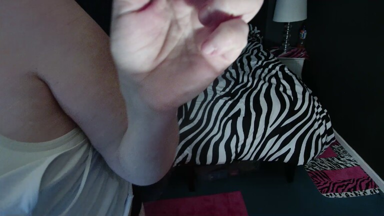 SweetDreamsSC's Streamate show and profile