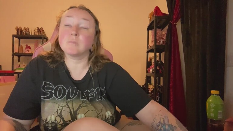 GoddessKisica's Streamate show and profile