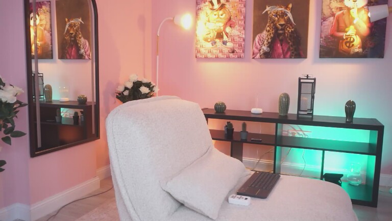 OlyviaDelight's Streamate show and profile