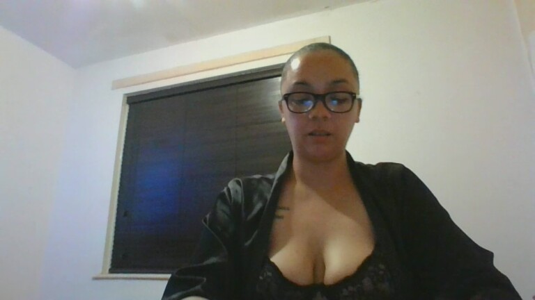 AvaRose_XXX's Streamate show and profile